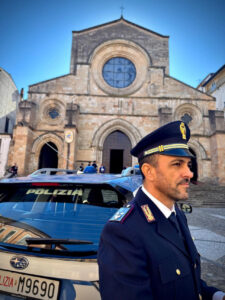 Cosenza, la Polizia di Stato celebra il Patrono San Michele Arcangelo: solenne celebrazione in Cattedrale - FOTO 52 Polizia Cosenza 02