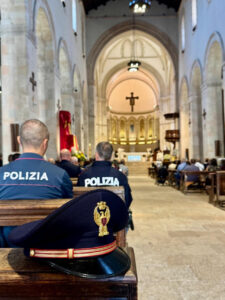 Cosenza, la Polizia di Stato celebra il Patrono San Michele Arcangelo: solenne celebrazione in Cattedrale - FOTO 55 Polizia Cosenza 05