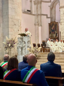 Cosenza, la Polizia di Stato celebra il Patrono San Michele Arcangelo: solenne celebrazione in Cattedrale - FOTO 59 Polizia Cosenza 09