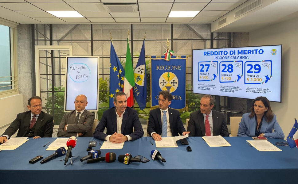 Reddito di merito in Calabria universita