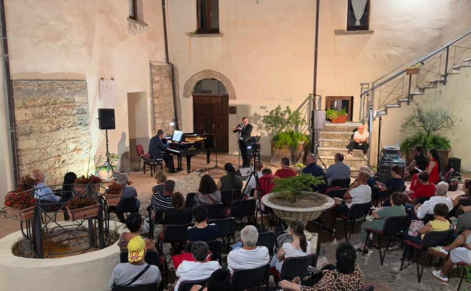 Settimana della Cultura a Rose, 2 concerti al Castello tra Morricone, Piazzolla e atmosfere jazz 51 Rose - settimana cultura - castello
