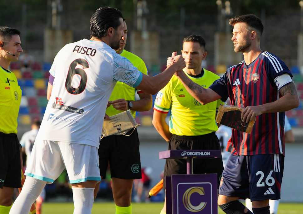 Coppa Italia: papera del portiere Iliev su un cross innocuo. Il Sorrento batte1-0 il Cosenza Calcio e passa il turno 52 Sorrento Cosenza Calcio