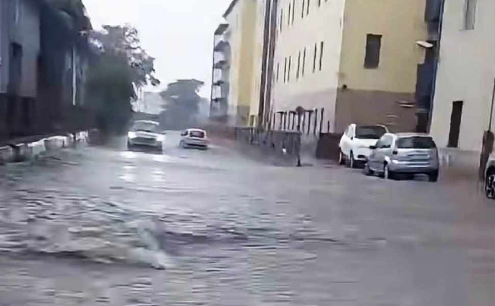 Torrente Scirocco esonda Paola 02