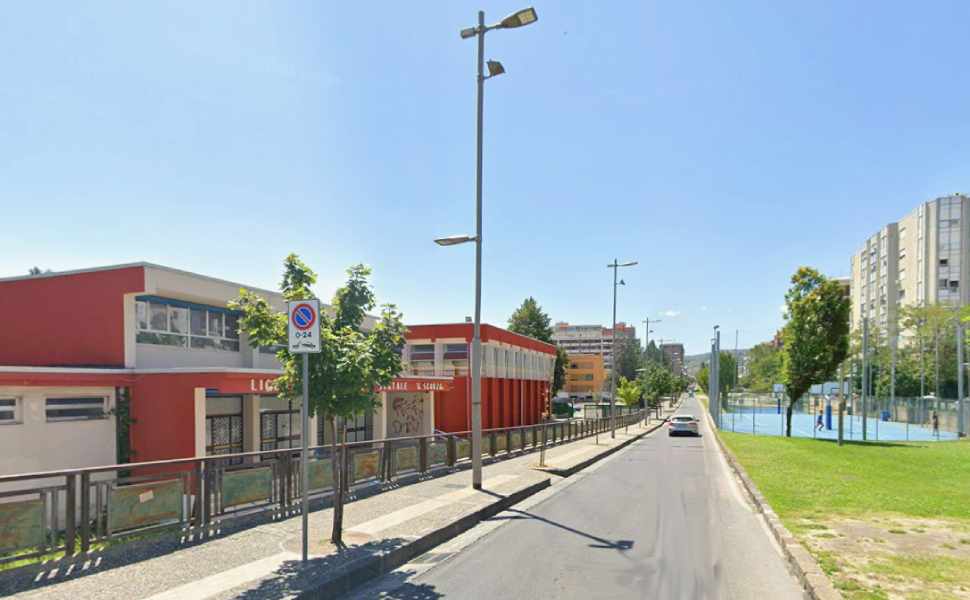 Interventi sulle scuole della Provincia di Cosenza: 123mila euro per l’area scolastica di Via Popilia 51 area scolastica via popilia scorza cosenza