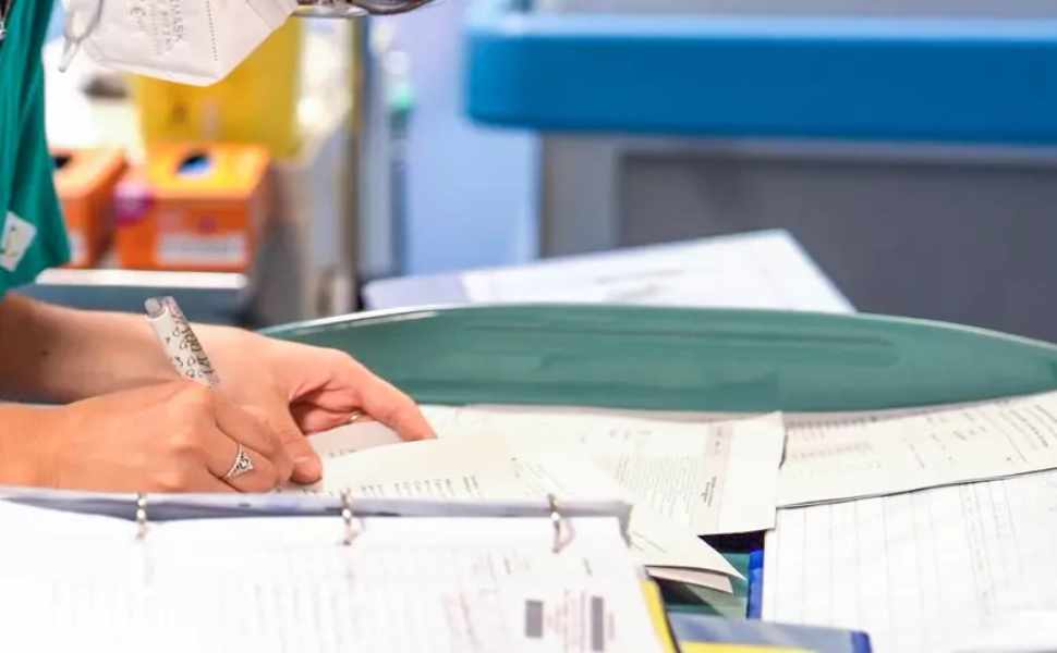 Sanità: 5,8 milioni rinunciano alle cure: Italia sotto la media Ocse per la spesa pubblica 52 cure mediche 02