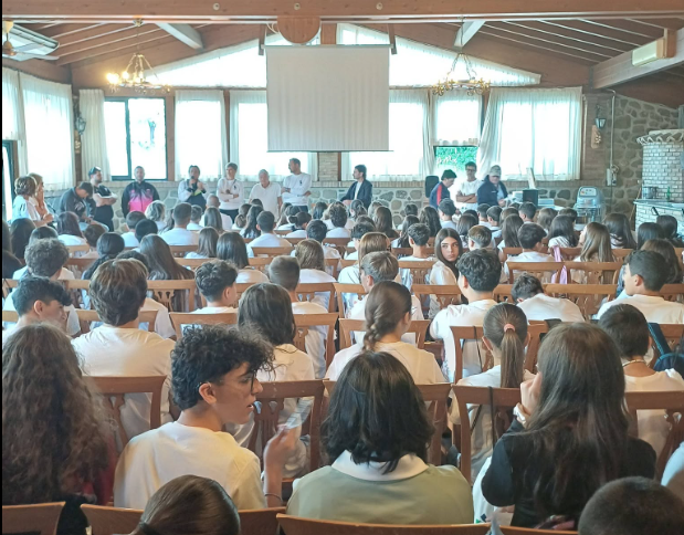 Mare in Movimento: la FIM Calabria targata Nigro Imperiale fa il pieno di consensi ed entusiasmo 52 Motonautica da record: la FIM Calabria targata Nigro Imperiale fa il pieno di consensi ed entusiasmo