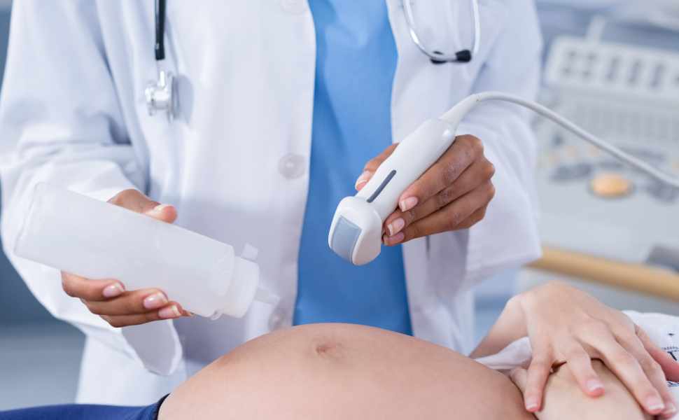 Sanità in Calabria, nuove assunzioni: concorso per 32 ostetriche, 5 per l'Asp di Cosenza 53 ostetriche 01