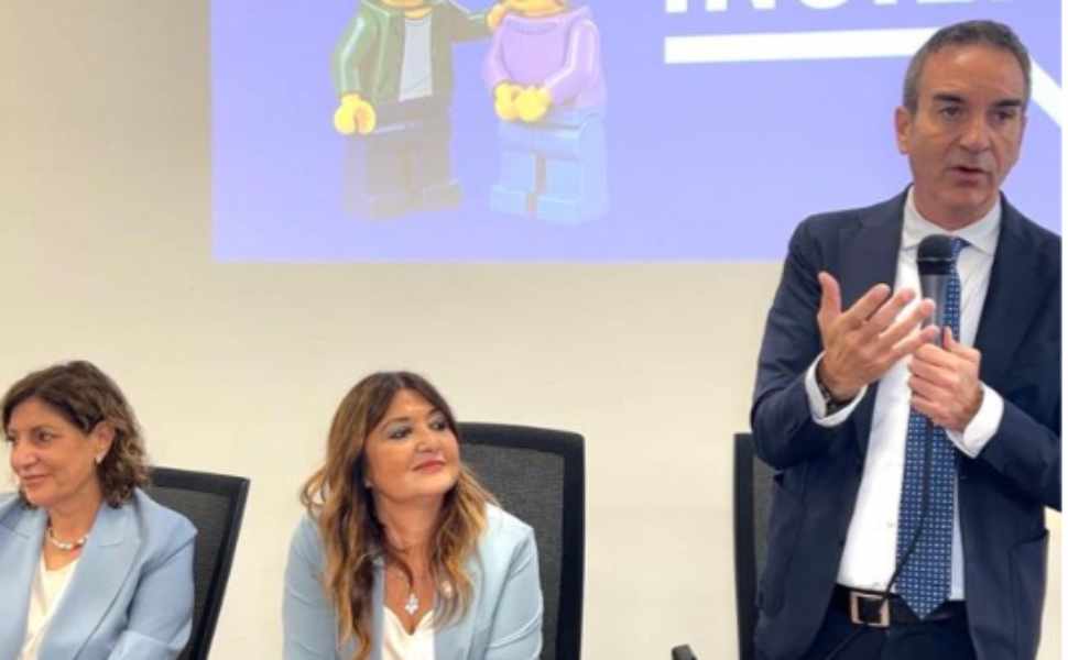 Salute mentale in Calabria: 48 psicologi e 1,6 milioni di euro per il nuovo servizio "Parliamone insieme" 54 psicologi parliamone insieme 02