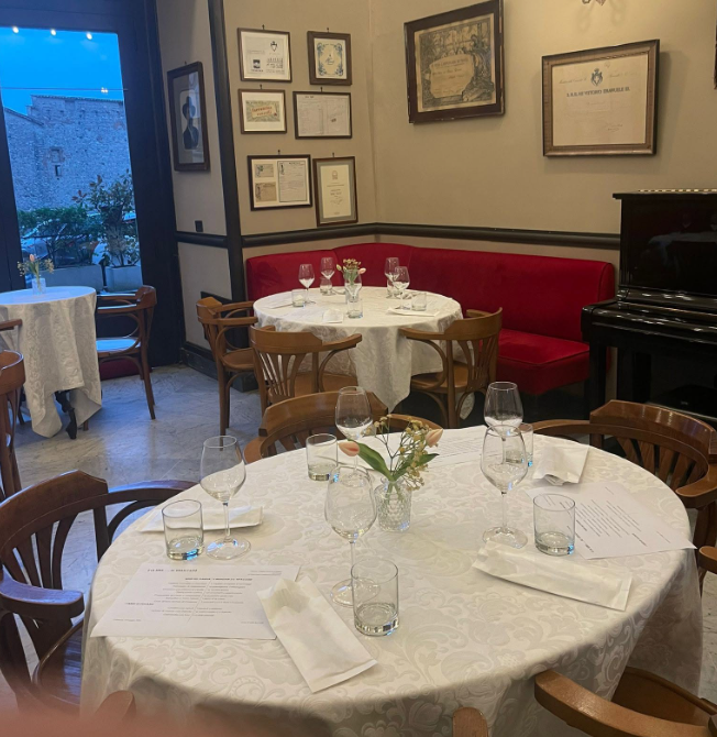 Cosenza: il Gran Caffè Renzelli entra nella mappa dei Caffè Letterari italiani d'eccellenza 52 Cosenza: il Gran Caffè Renzelli entra nella mappa dei Caffè Letterari italiani d'eccellenza