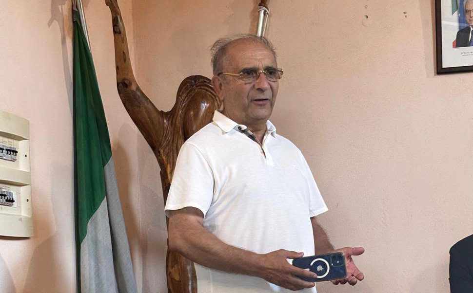 salvatore magarò sindaco castiglione cosentino - mensa 02