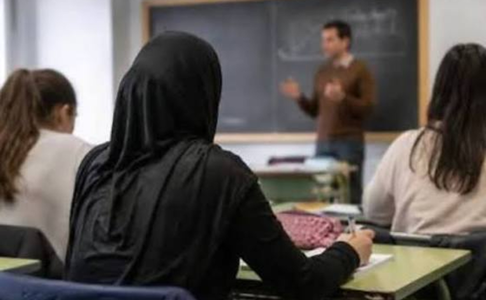 san-basile-studenti-stranieri-scuola.
