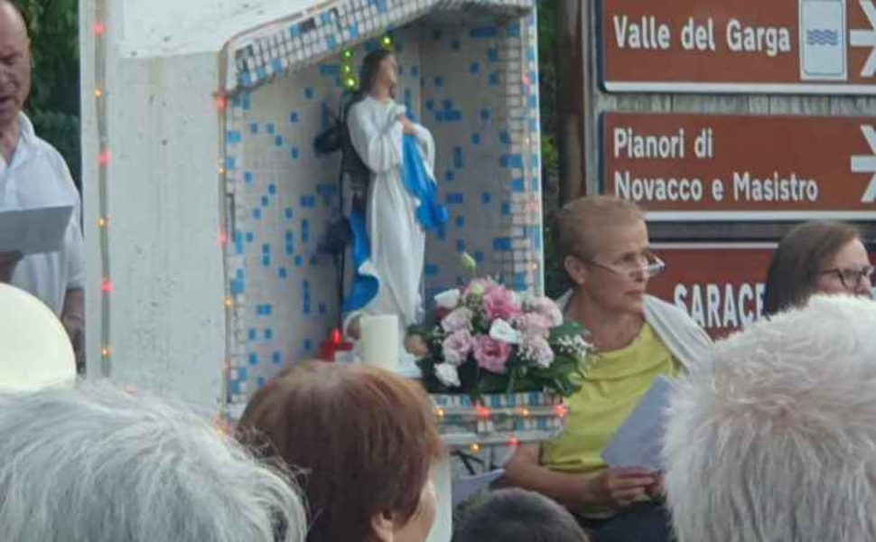 Dopo San Leone, Saracena si raccoglie attorno alla Madonna: tre luoghi, una tradizione 51 saracena-madonna-tradizione-celebrazioni