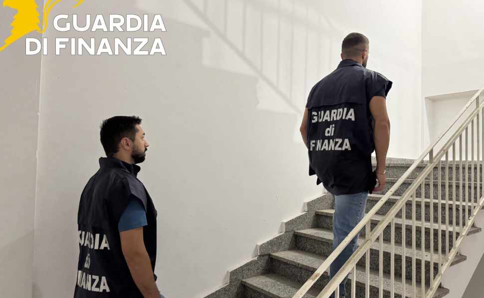 Scoperta una struttura turistica "fantasma": oltre 190 ospiti, 15 appartamenti e incassi non certificati 51 struttura turistica fantasma cirò marina guardia finanza 02