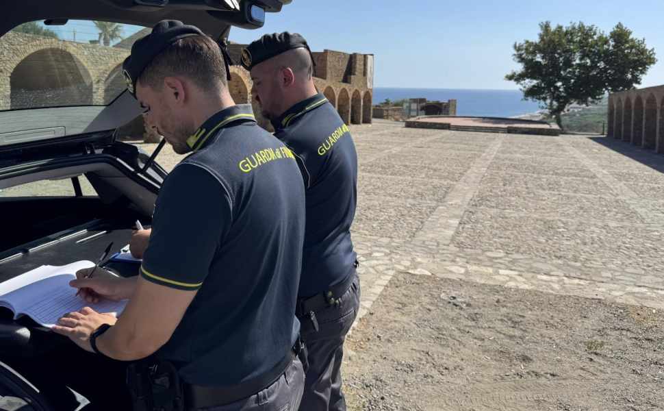 Scoperta una struttura turistica "fantasma": oltre 190 ospiti, 15 appartamenti e incassi non certificati 52 struttura turistica fantasma guardia finanza 2