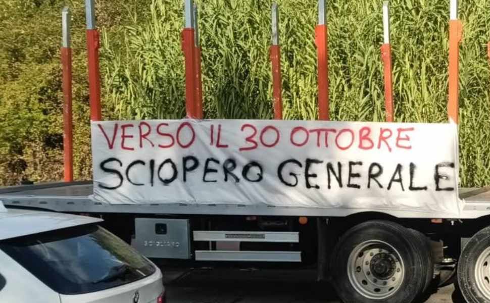 Sciopero generale del 30 ottobre, a Paola indetta un'assemblea cittadina in piazza 53 30 ottobre sciopero generale cosenza 02