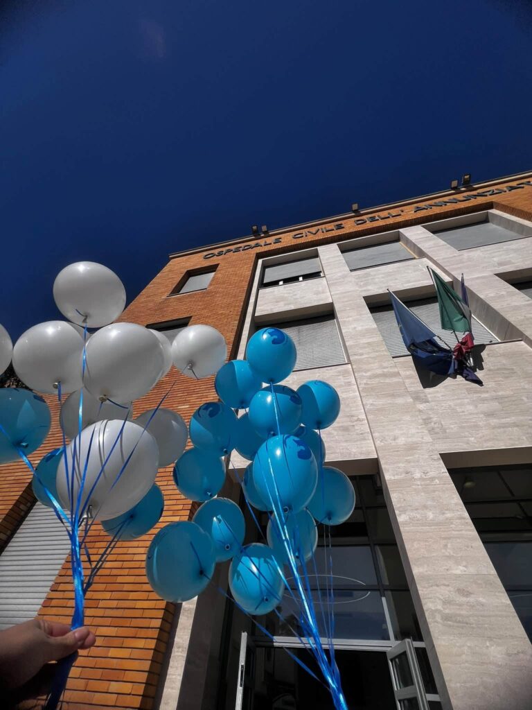 cosenza-flash mob-allattamento-annunziata