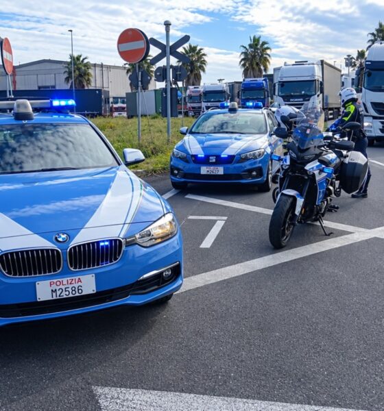 polizia scorta tir camion cosenza