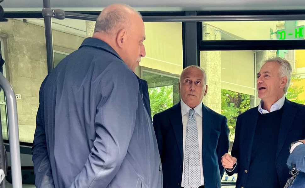Amaco Cometra Caruso Gallo Vercillo