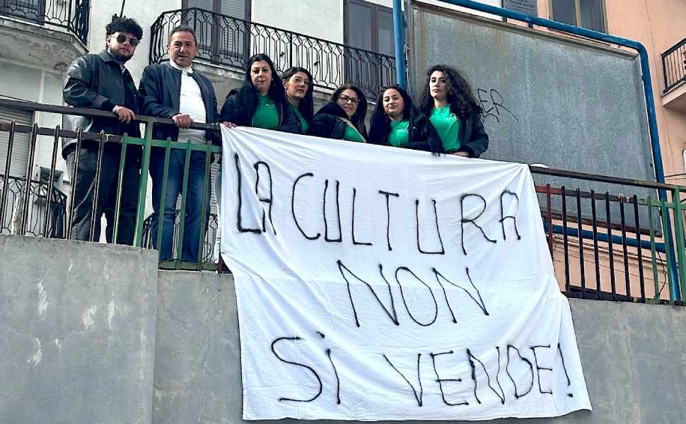 San Giovanni in Fiore, revocato l’appalto a Innovative Consulting. Opposizione «7 giovani perdono il lavoro, è vendetta politica» 89 Appalto San giovanni in fiore - opposizione