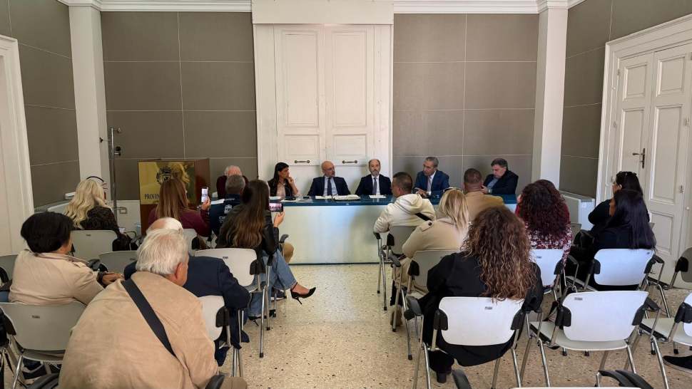 Crisi dell'autotrasporto, in Provincia confronto con lavoratori e sindaci del Tirreno: «Servono risposte tempestive» 51 Autotrasporto