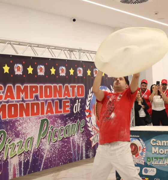 Campionato-Mondiale-di-Pizza-Piccante-grisolia