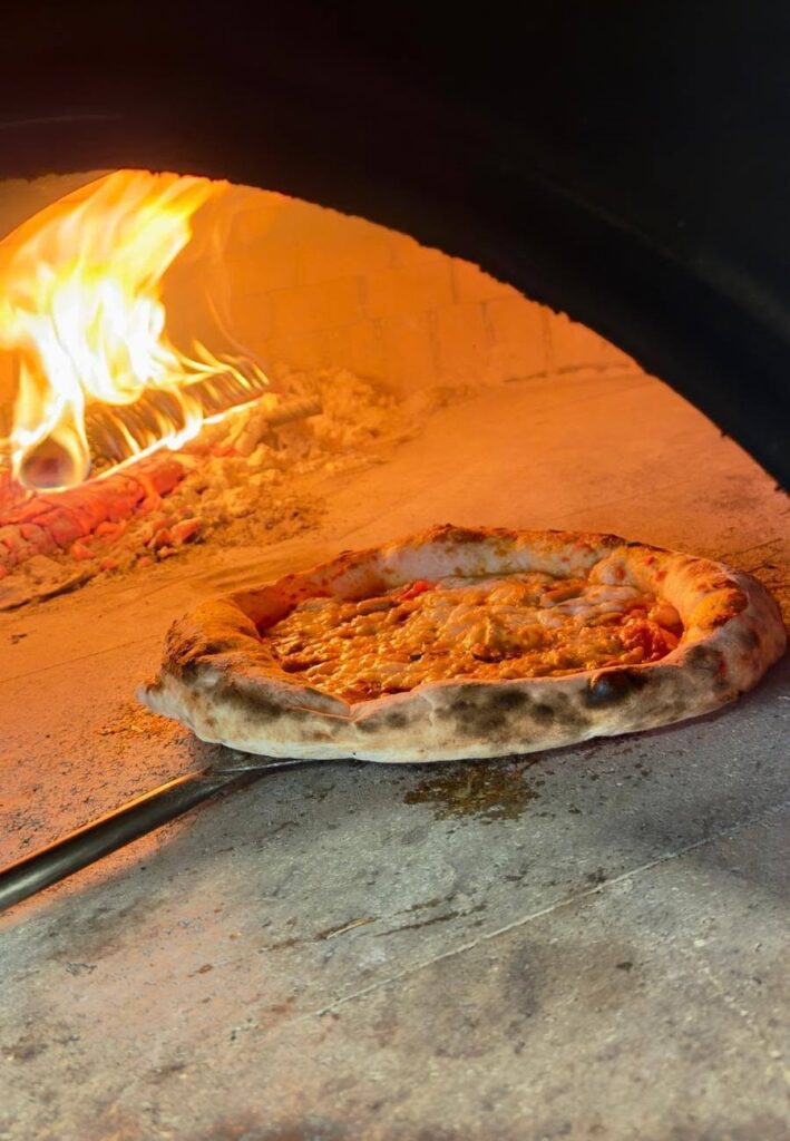 Grisolia, al via il 25° Campionato Mondiale di Pizza Piccante: in gara pizzaioli da 16 Paesi 53 Campionato-mondiale-di-pizza-piccante-