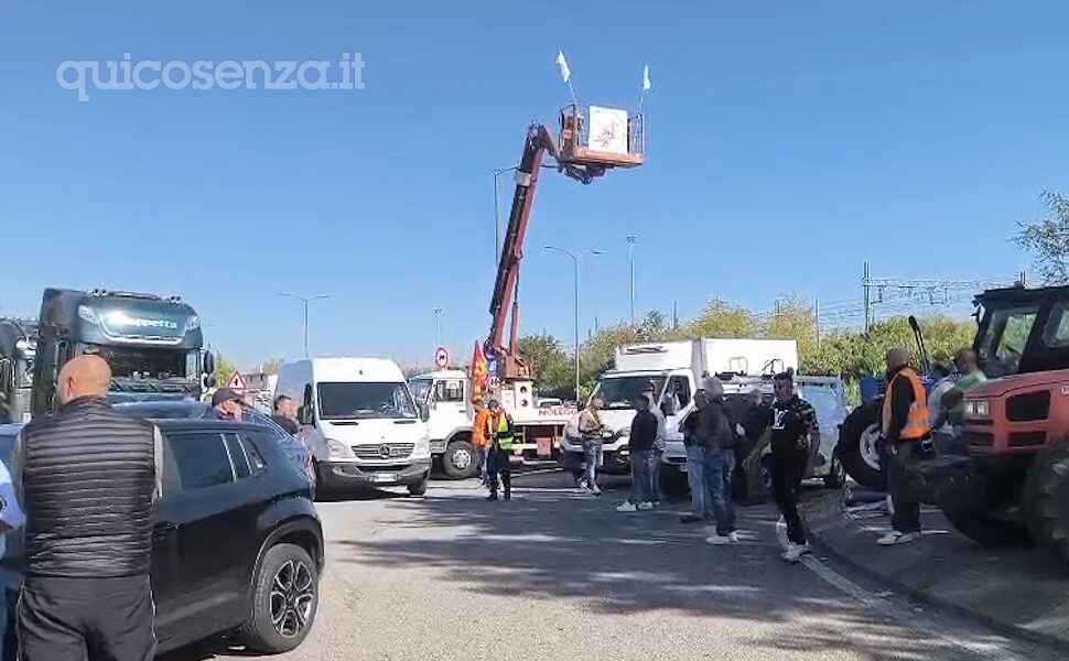 Caro Carburante Presidio Rende Quattromiglia