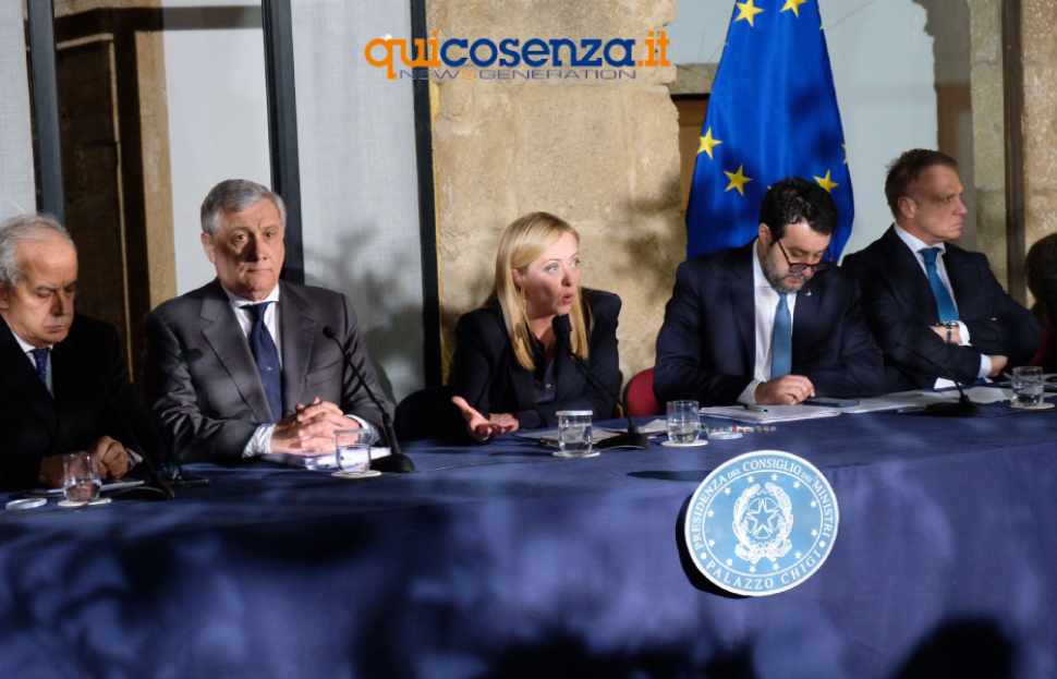 Sicurezza: 4 anni di decreti e pacchetti del Governo, ma l’insicurezza degli italiani è triplicata 54 Decreto cutro - sicurezza