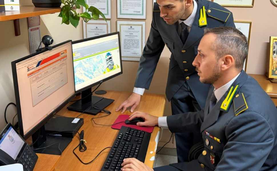 Scalea: 4 dipendenti comunali indagati per peculato. Maxi sequestro da 1,2 milioni di euro 51 Guardia di finanza Scalea Cosenza 03
