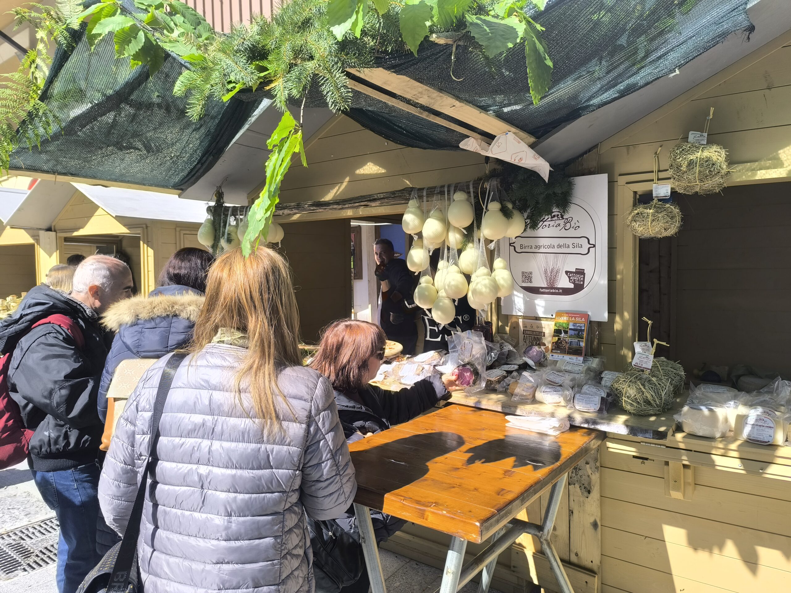 A Camigliatello presentato il bando per la Comunità del Cibo del G.A.L. Sila 52 Camigliatello: presentato il bando per la Comunità del Cibo del G.A.L. Sila
