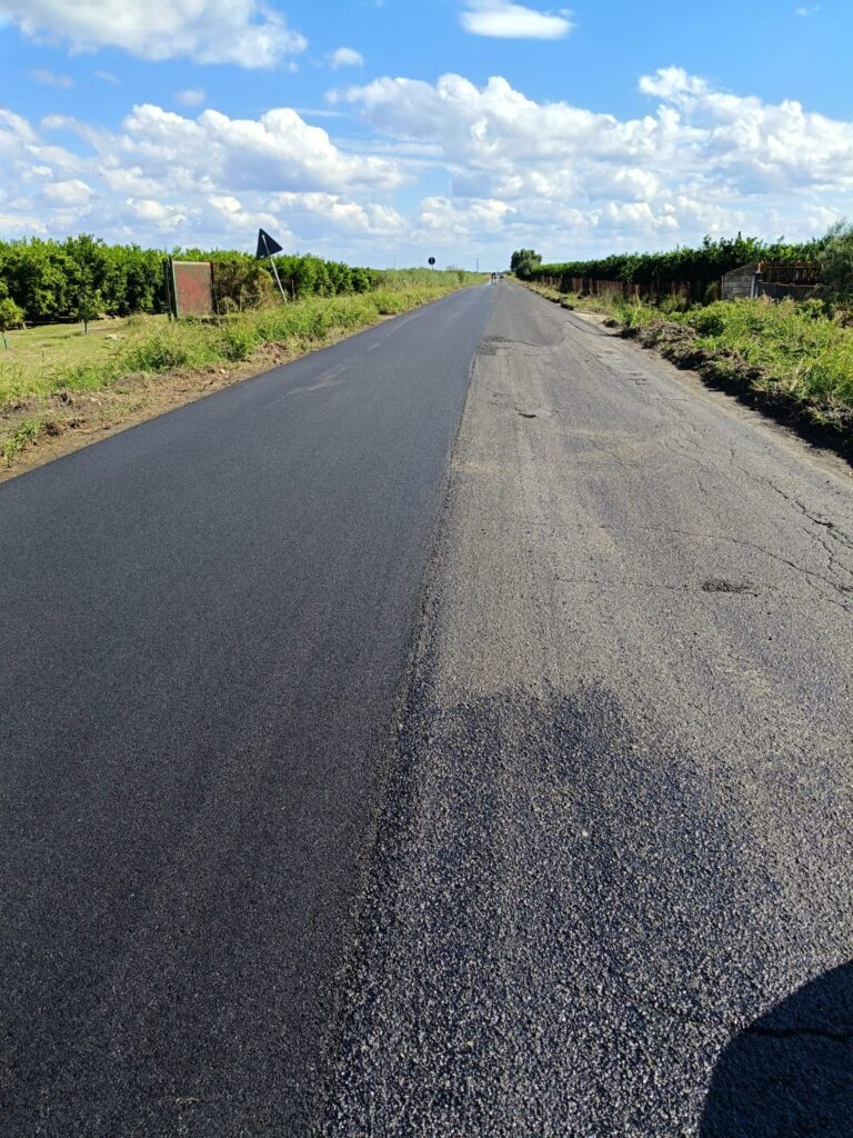Strade nel Cosentino, scattano i lavori su quattro provinciali: ecco dove si interviene 54 Lavori di bitumazione 2