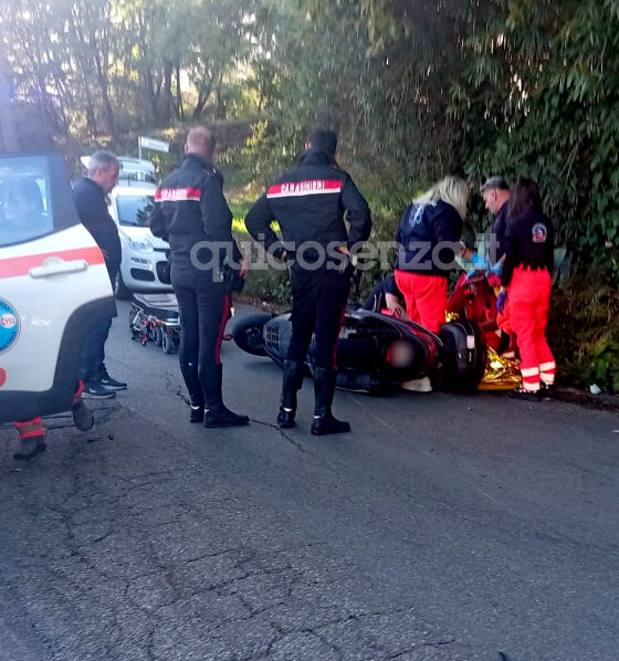 Paura a Mendicino: violento scontro tra uno scooter e un autocarro lungo l'Acheruntia, grave un 64enne 56 Mendicino scontro scooter e autocarro_01