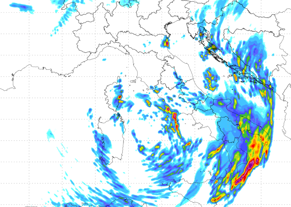 Piogge e temporali Calabria allerta gialla
