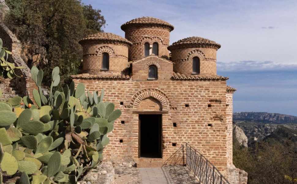 Pnrr: 9 milioni per 12 musei, anche la Galleria nazionale di Cosenza. Torna in Calabria il sarcofago di Eremburga 52 Pnrr - Cattolica di Stilo