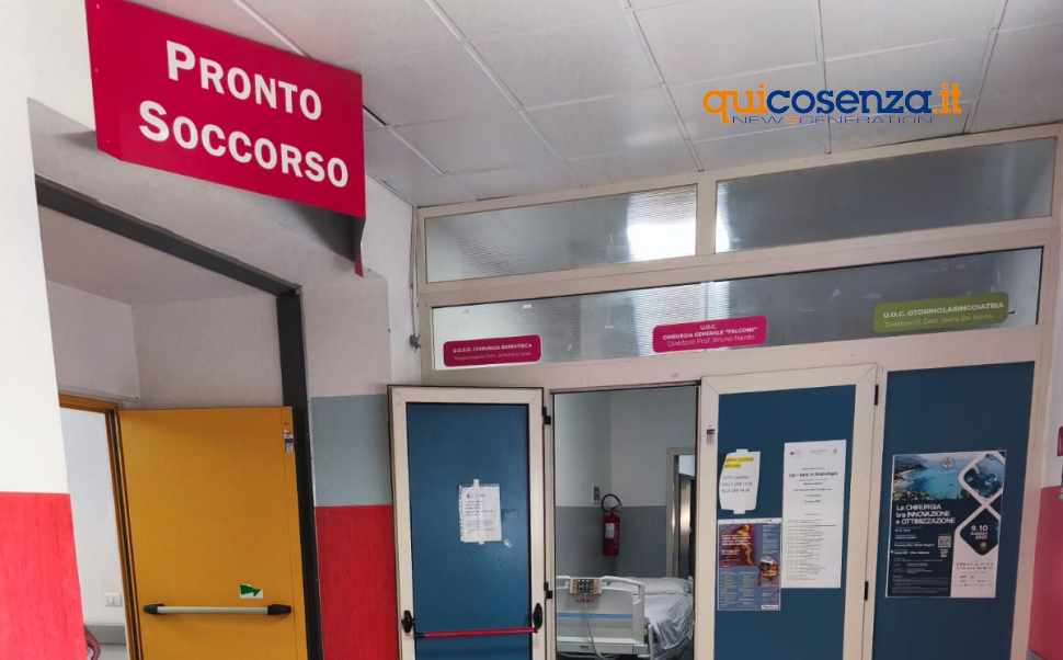Ospedale di Cosenza, paziente muore dopo un antibiotico a cui era allergico: medico rinviato a giudizio 54 Pronto-Soccorso- Cosenza medico antibiotico 02