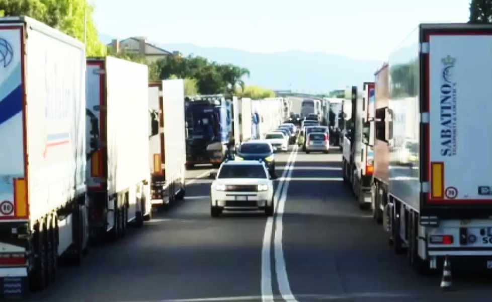 Autotrasporto: protesta ad oltranza, Pansini di Fedralog Calabria «senza ristori immediati, il fermo continua» 53 Protesta Fedralog Calabria Mario Pansini 03