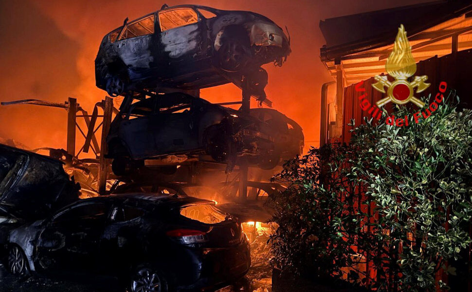 Devastante incendio Monza_2 arresti