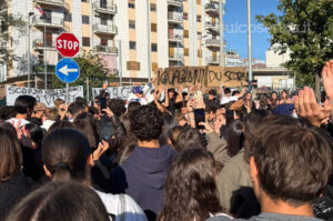 Scuola studenti protesta Rende Cosenza
