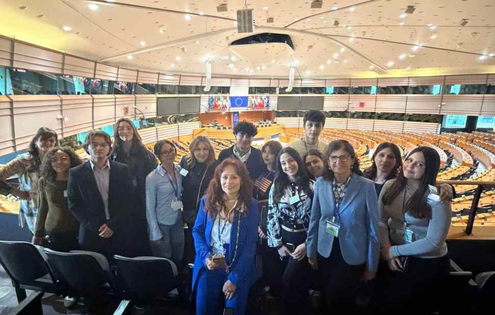 Scuola Scorza Ambasciatrice del Parlamento europeo 2
