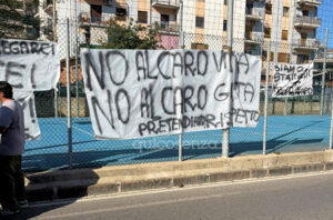 Scuola protesta Cosenza 02