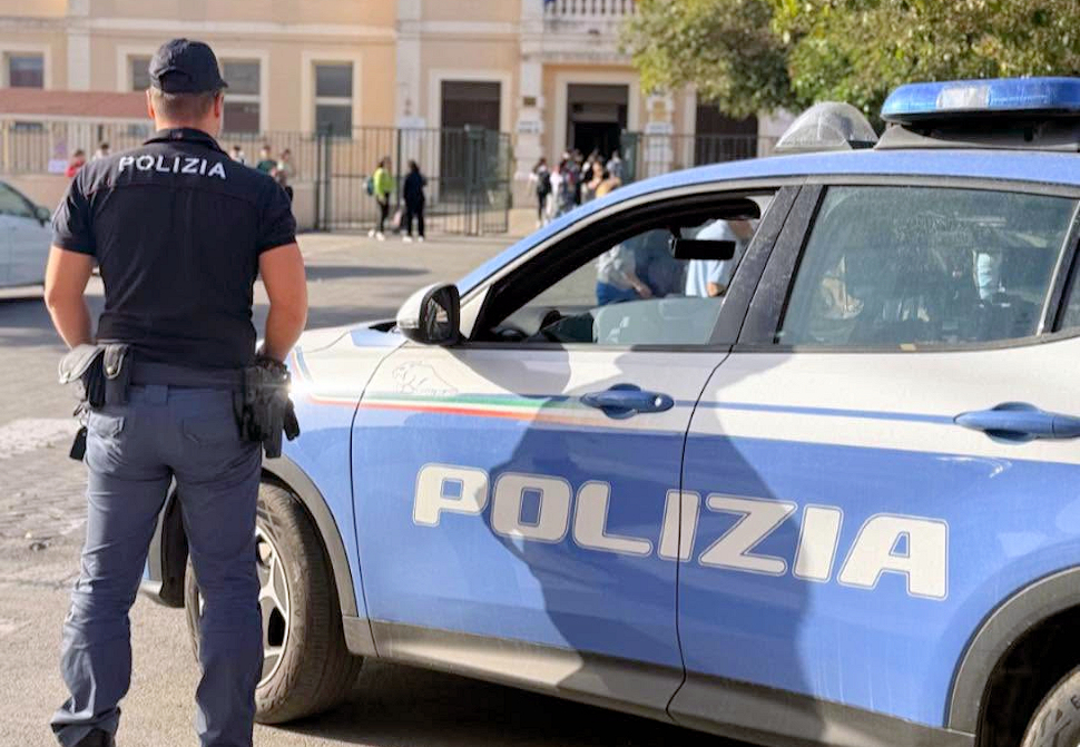 Scuole sicure spaccio davanti le scuole