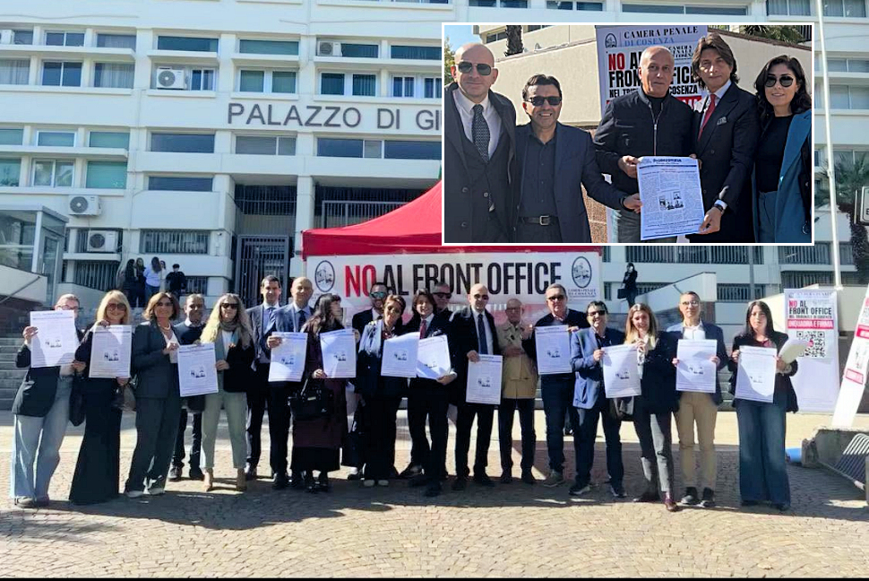 Tribunale di Cosenza, la protesta non si ferma: fronte comune contro il Front Office. Anche il Sindaco Caruso dice no 51 Tribunale di Cosenza front office protesta gazebo