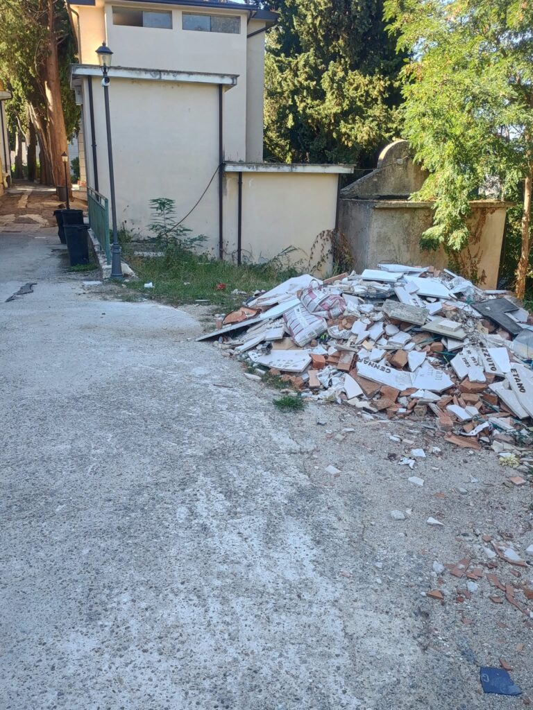 cimitero cosenza-degrado