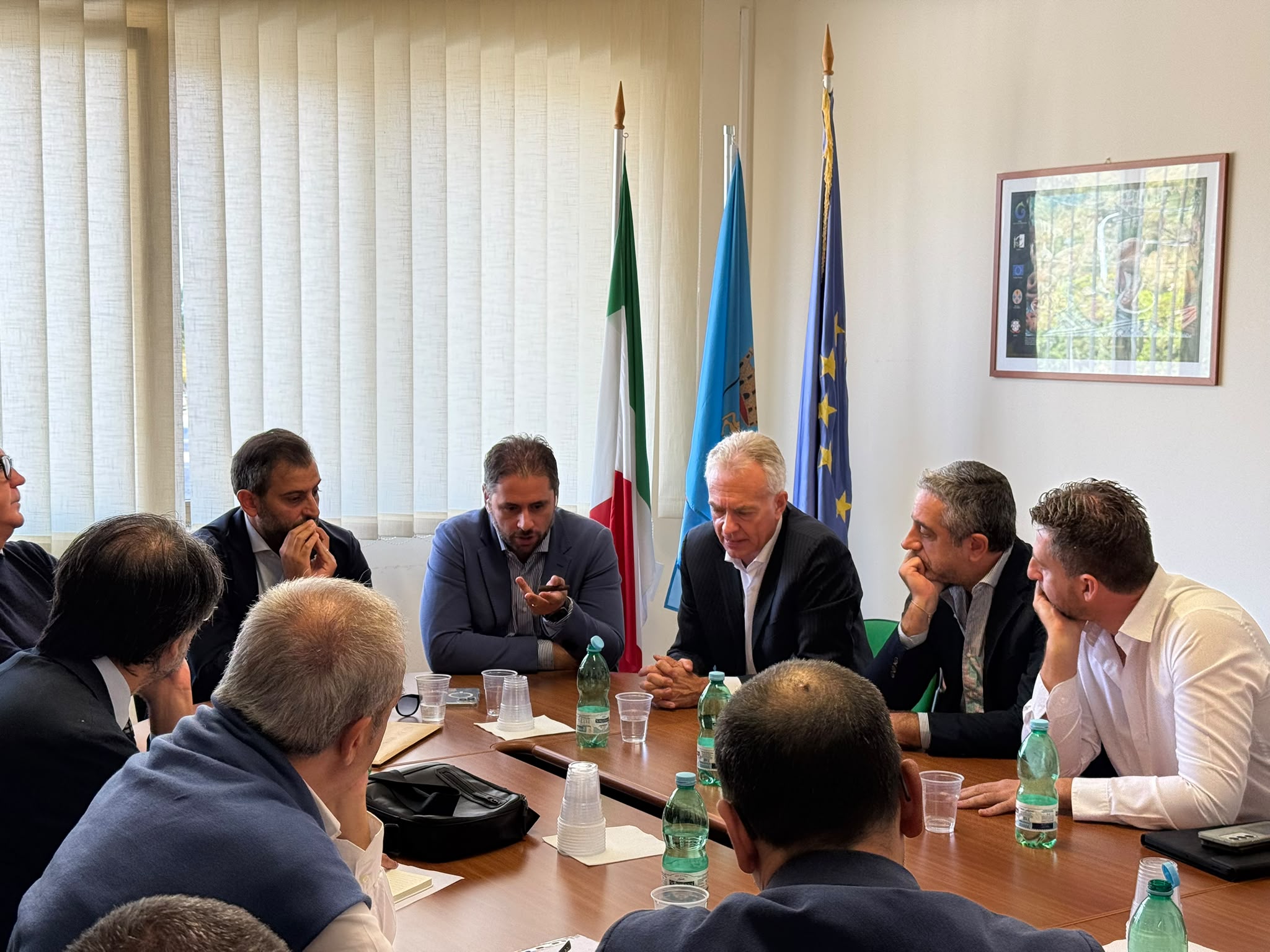 Crati, argini sotto osservazione: Comuni e Regione accelerano gli interventi per evitare nuovi rischi 53 crati-sopralluogo-regione-comuni