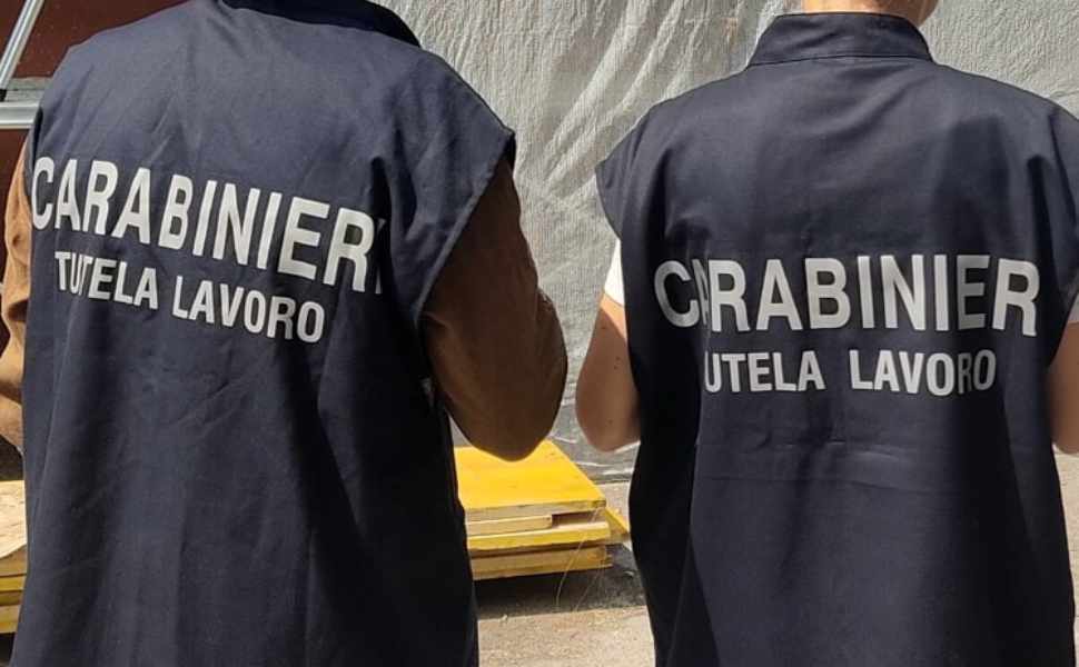 Sicurezza a rischio in un cantiere stradale: sospese 3 ditte e multe per oltre 12mila euro 52 carabinieri tutela lavoro - cantiere 01