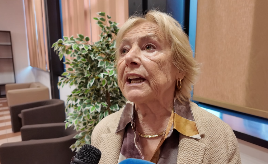 Rende: Giuliana Sgrena all'UniCal si rifiuta di essere intervistata davanti alla bandiera italiana