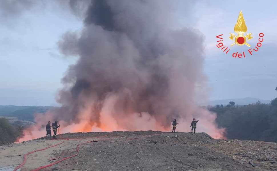 incendio discarica Pianopoli