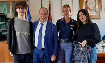 portafogli-consegnato-polizia-cosenza-denise