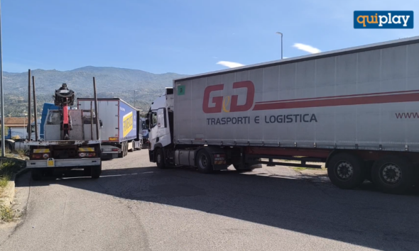 Caro carburante, presidi anche a Montalto Uffugo: "il problema riguarda tutti"