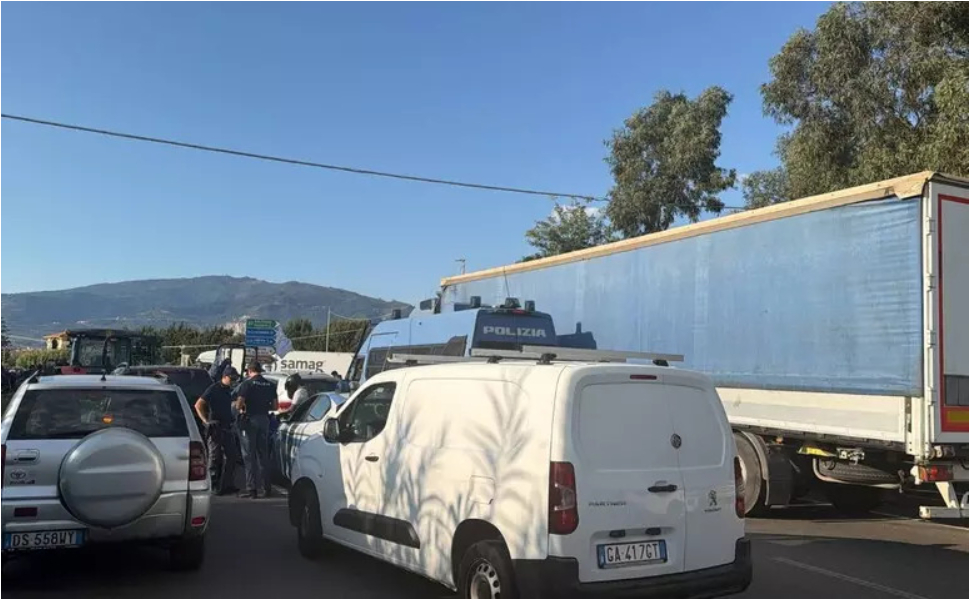 protesta-agricoltori-trattori-caro-carburante